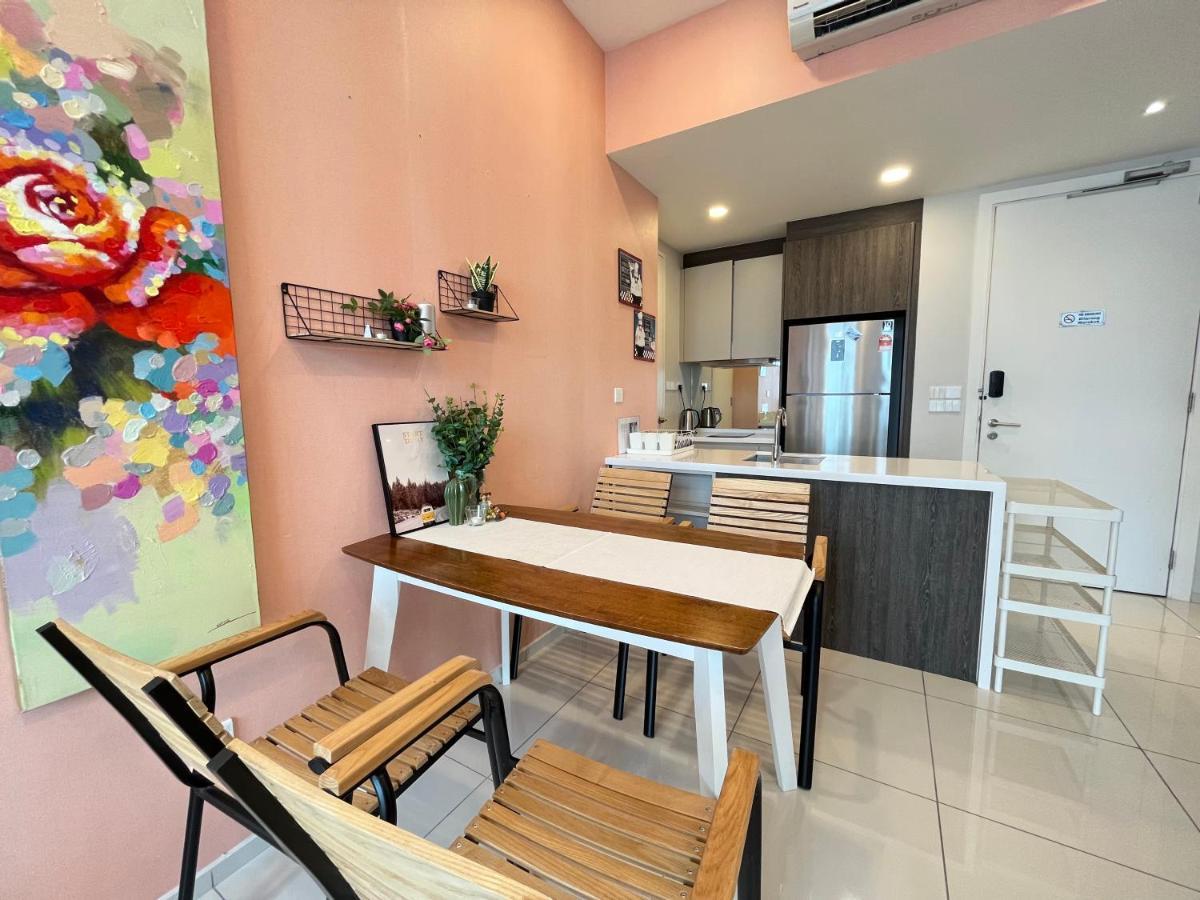 Weekly Promotion,The Robertson 2B At Bukit Bintang With Netflix Apartment Куала Лумпур Екстериор снимка